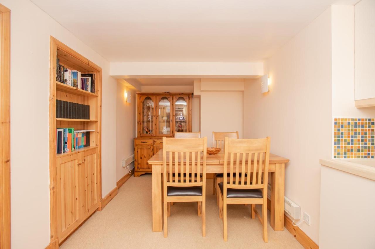 Aftonbank Self Catering Apartment, 피틀로크리 외부 사진